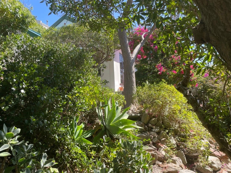 To Let 2 Bedroom Property for Rent in Muizenberg Western Cape